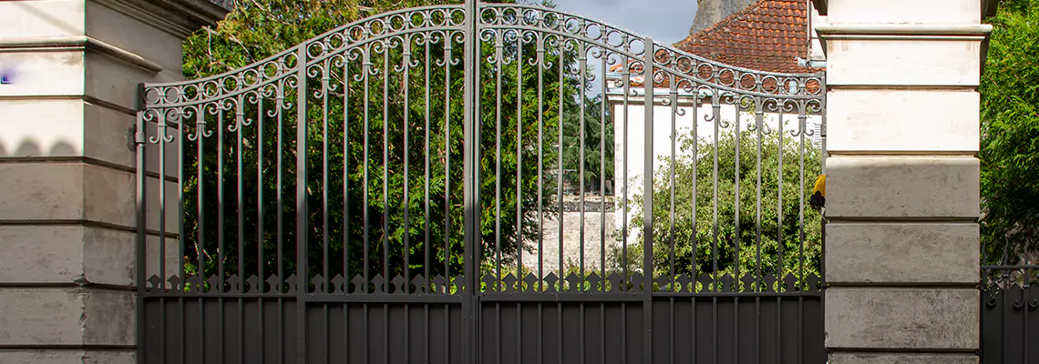 Wooden Swing Gate Repair in Palm Harbor